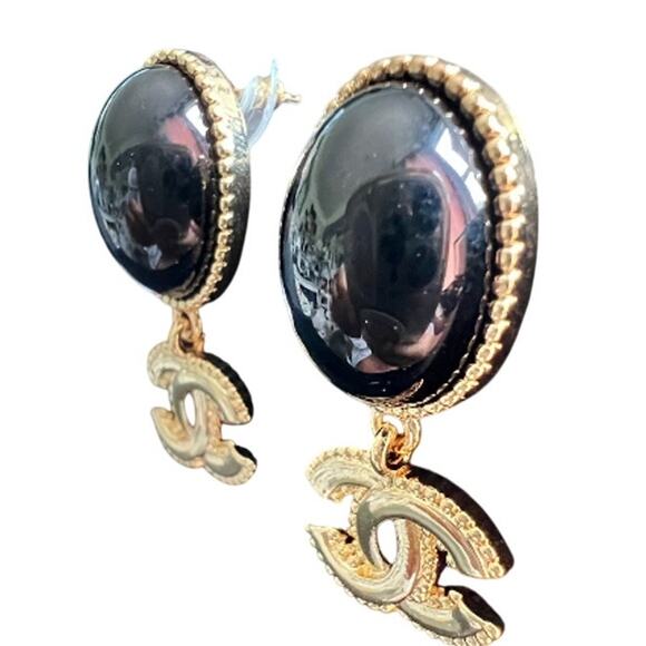 Chanel Bright Light Oval Onyx Dangle CC Earrings Fall/Winter 2019 (CCXX014) - Picture 2 of 5